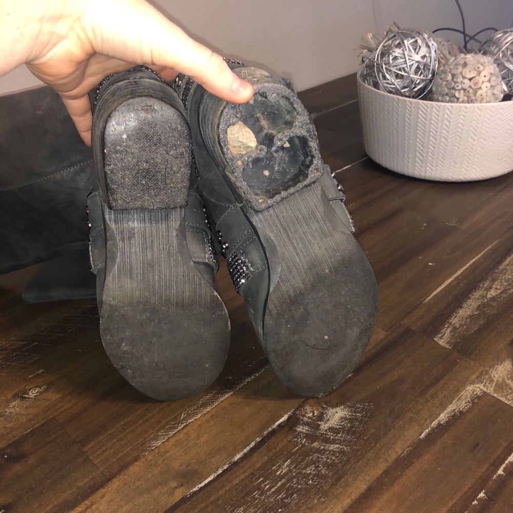 NOT RATED GREY BOOT 👢 - Picture 5 of 7
